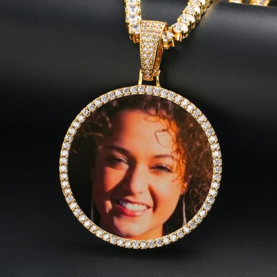 18K Gold Plated / White Crystal / United States