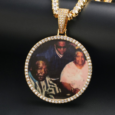 18K Gold Plated / White Crystal / United States