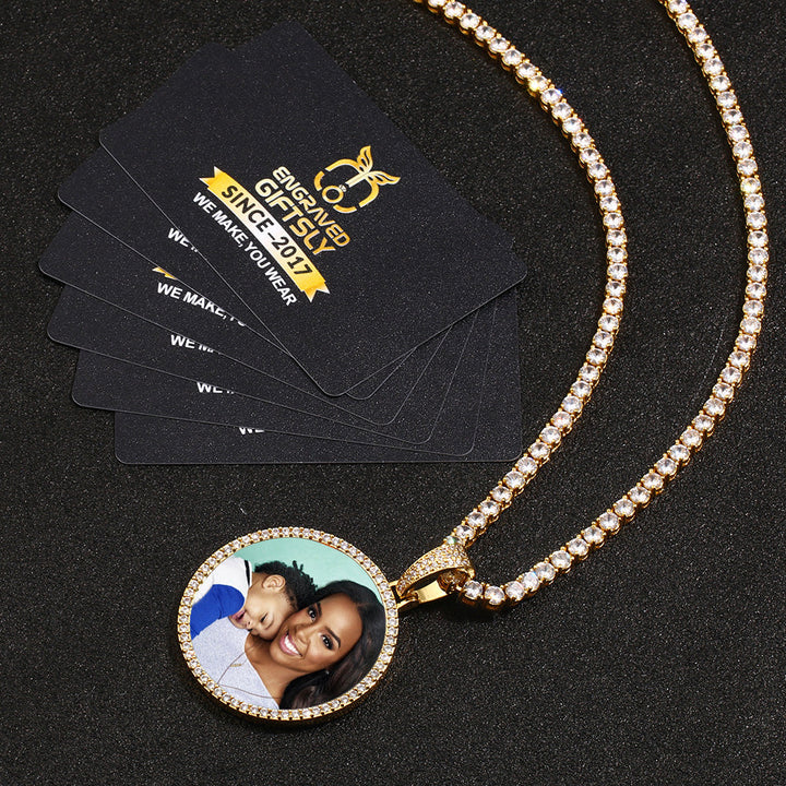 photo medallion necklace