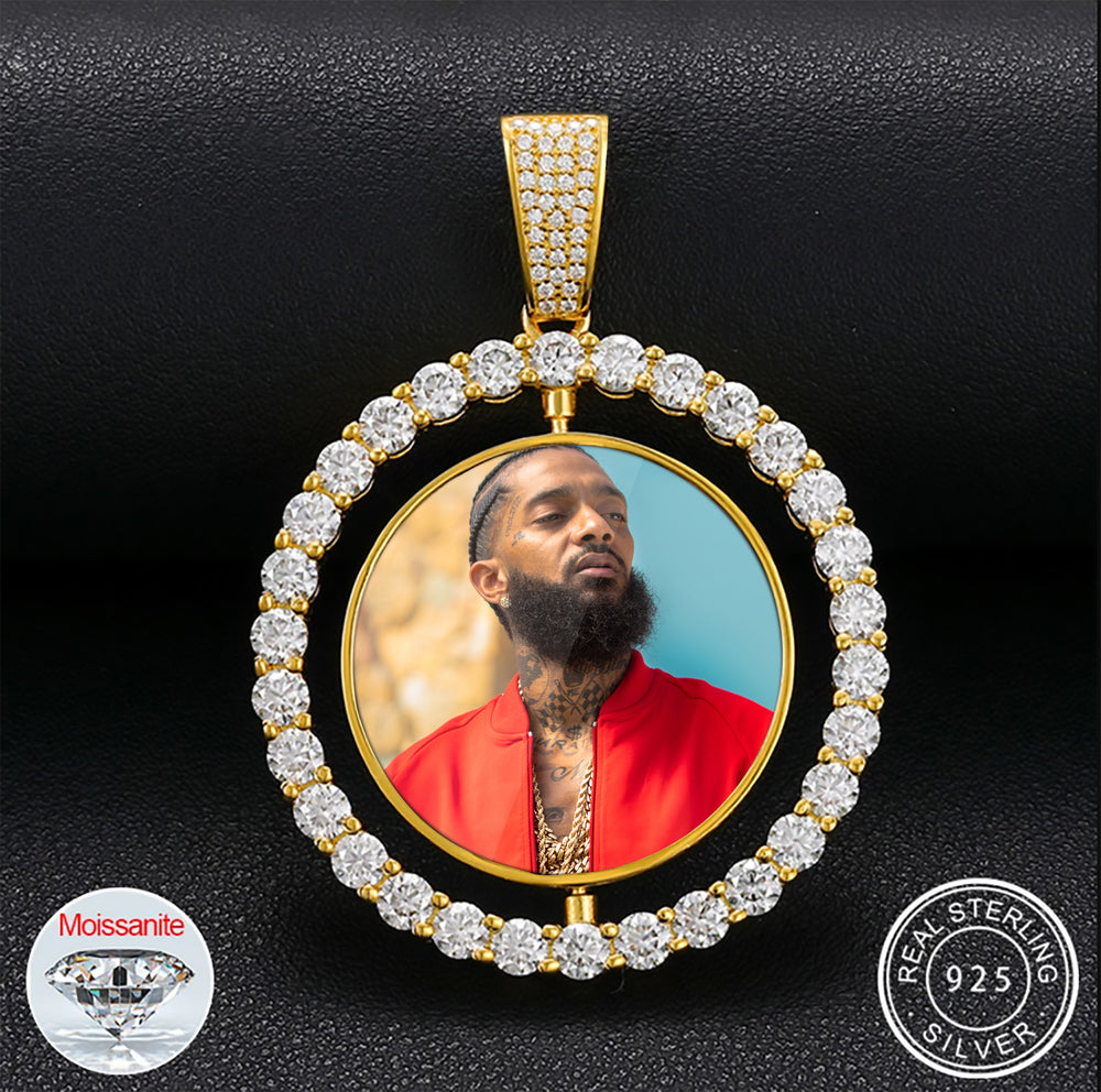 moissanite custom pendant