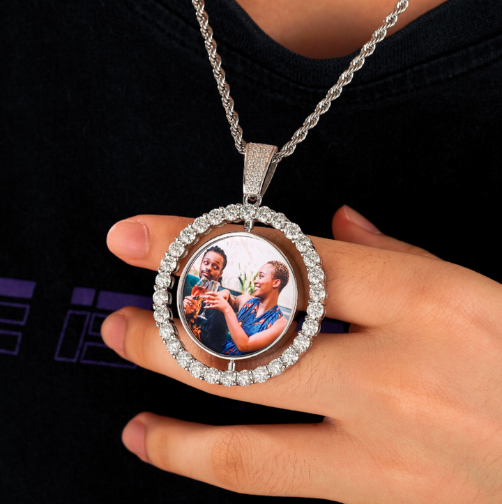 moissanite custom pendant