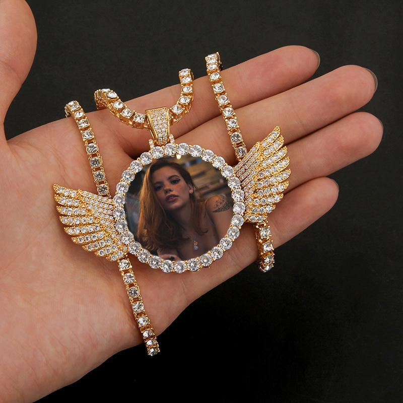 Picture Chain With Wings - Personalize with Picture and Words