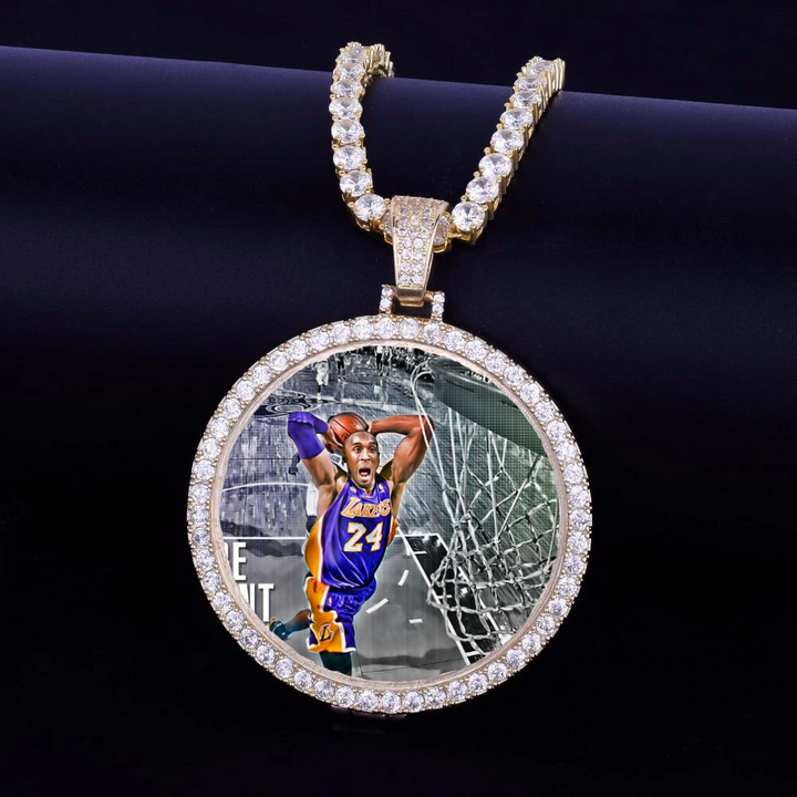 medallion necklace