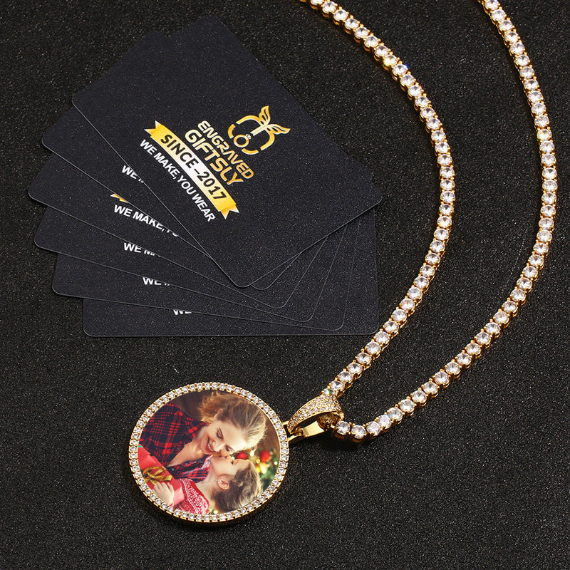 photo medallion necklace