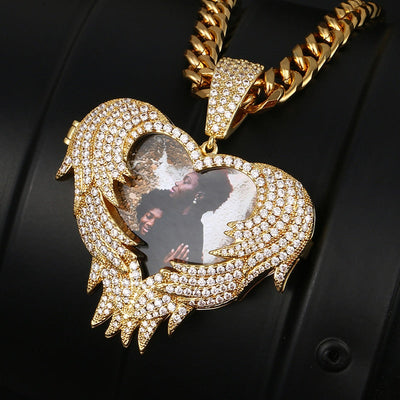 Personalized 18k Gold Heart Photo Pendant Necklace
