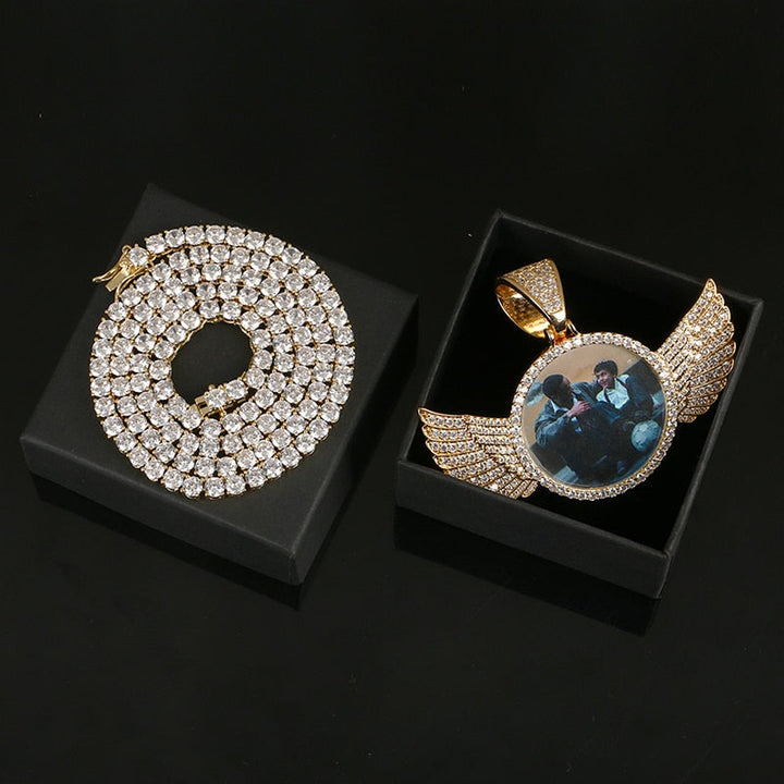 Picture necklace