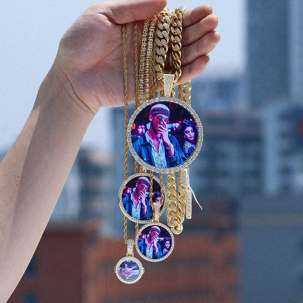 picture necklace