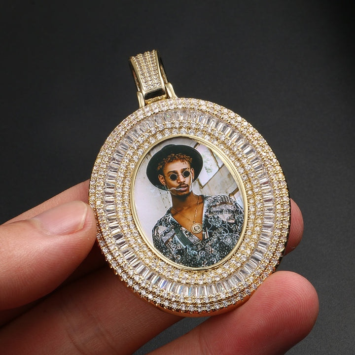 gold medallion necklace