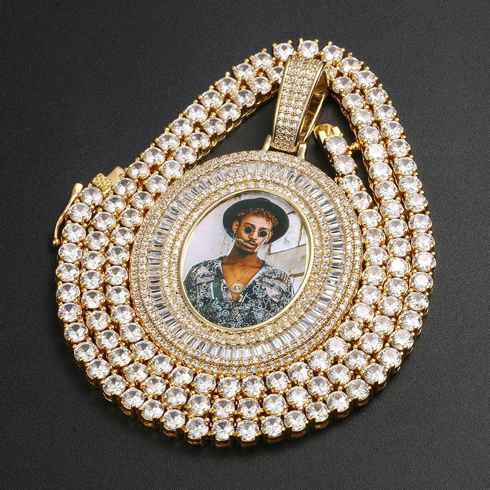 gold medallion necklace
