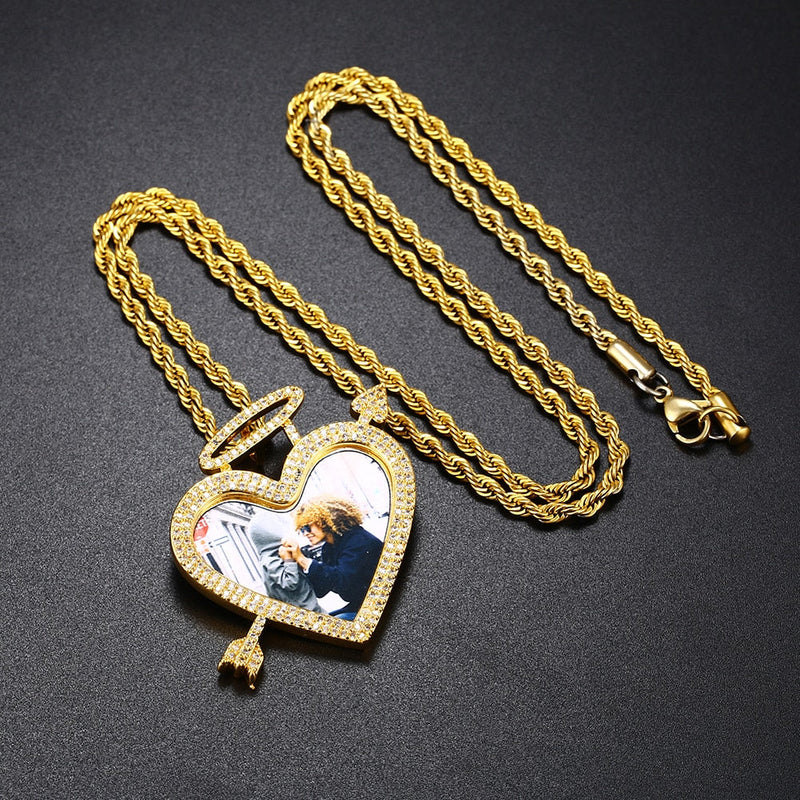 gold medallion necklace
