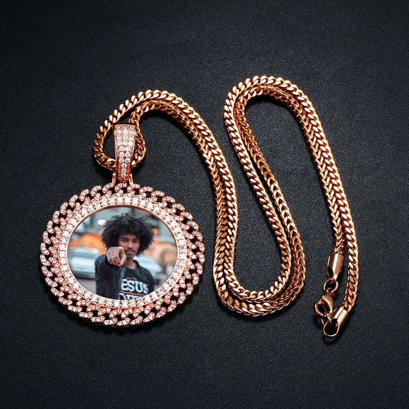 medallion necklace