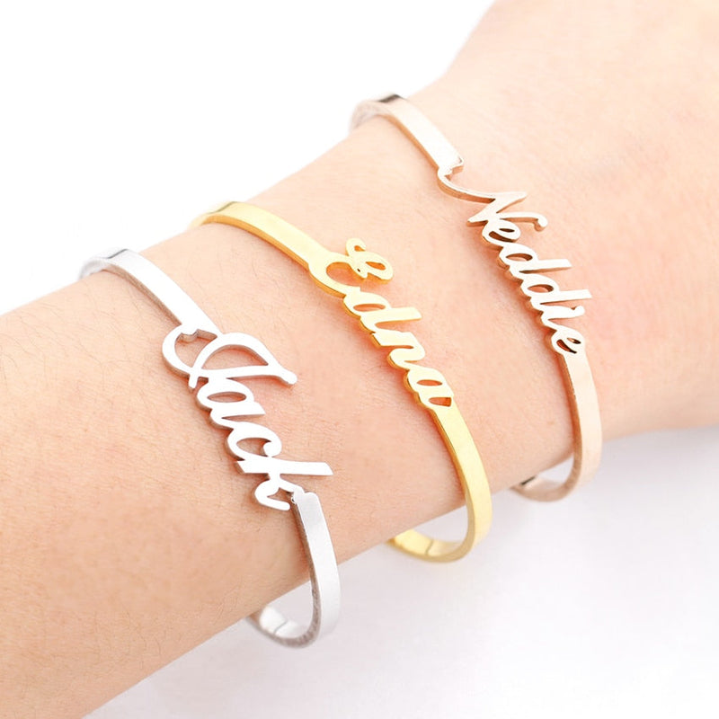 Personalized Bridesmaid Bracelets With Name