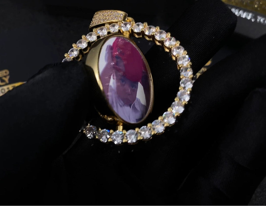 18k Gold Plated 3D Photo Printed Rotating Double-Sided Custom Photo Medallion Necklace
